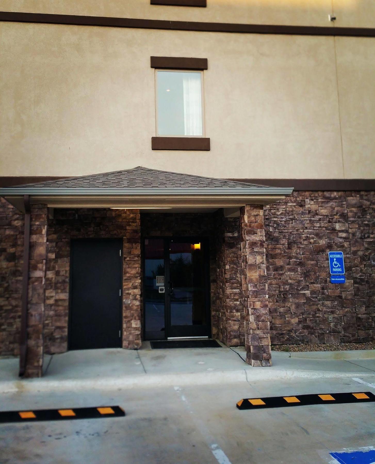 布莱克威尔i-35舒眠套房酒店 Blackwell 外观 照片